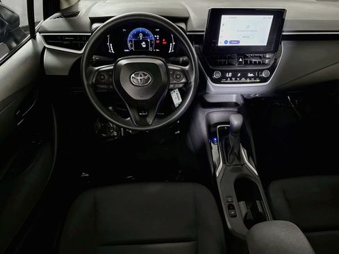 Used 2026 Toyota Corolla LE FWD image 17