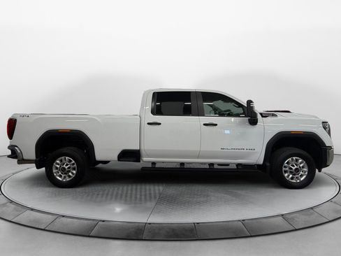 Used 2024 GMC Sierra 2500 Pro AWD/4WD image 1