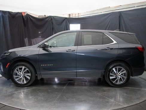 Used 2022 Chevrolet Equinox LT image 9