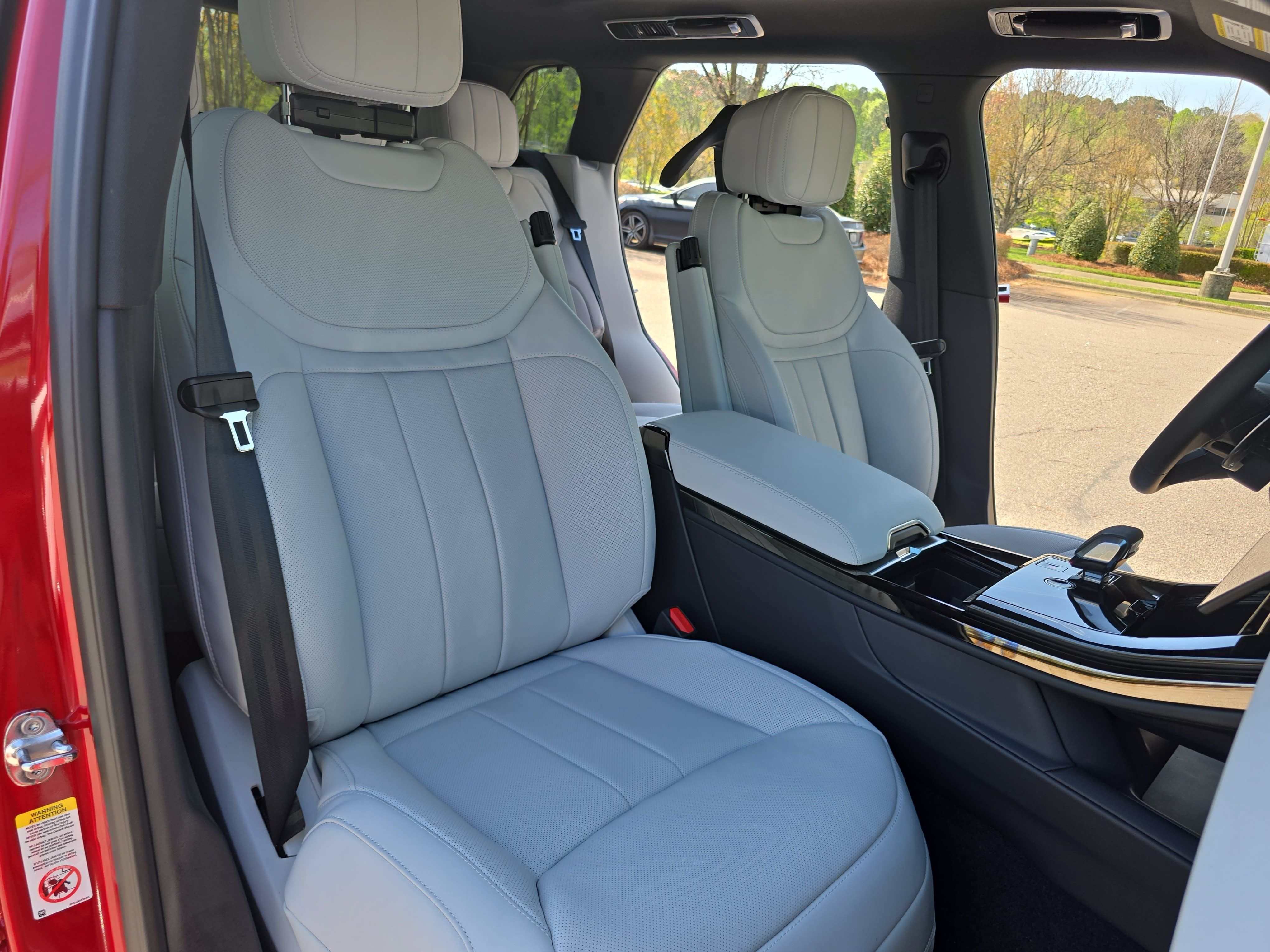 New 2026 Land Rover Range Rover Sport SE AWD/4WD image 10