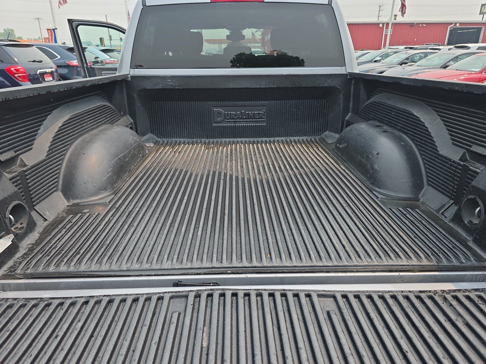 Used 2022 RAM 1500 Classic SLT w/ Protection Group AWD/4WD image 8