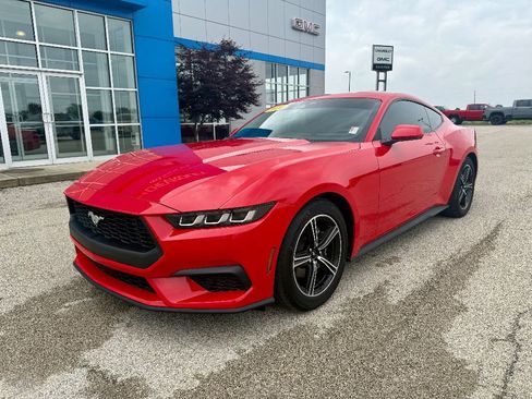 Used 2024 Ford Mustang Coupe image 8
