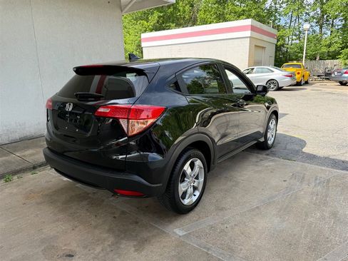 Used 2016 Honda HR-V EX image 3