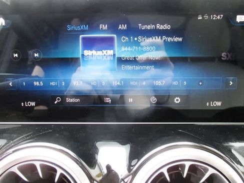 Used 2021 Mercedes-Benz GLA 250 4MATIC image 34