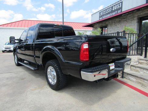 Used 2015 Ford F250 Lariat w/ Chrome Package RWD image 3
