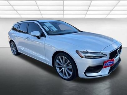 Used 2020 Volvo V60 T5 Momentum w/ Protection Package Premier