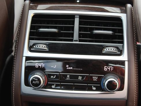 Used 2020 BMW 750i xDrive 750i xDrive image 11