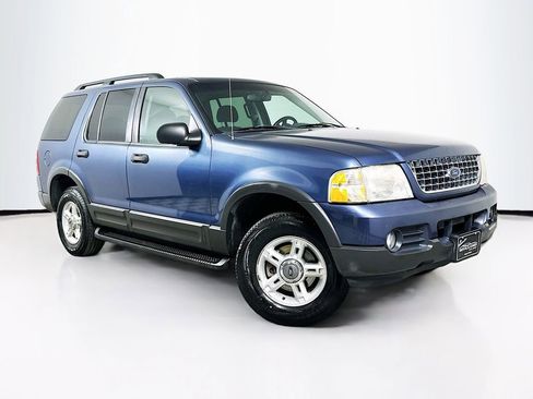Used 2003 Ford Explorer XLT image 1