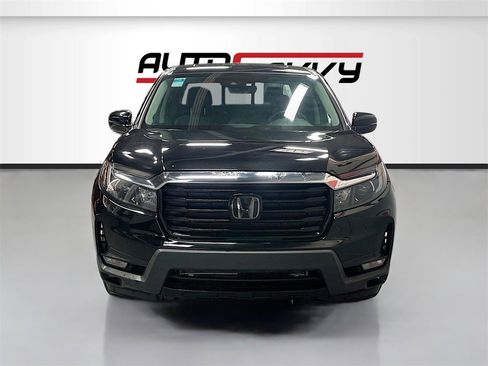 Used 2023 Honda Ridgeline RTL-E image 2