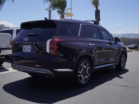 Used 2023 Hyundai Palisade Limited FWD image 4