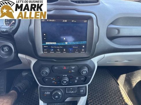 Used 2022 Jeep Renegade Limited AWD/4WD image 9