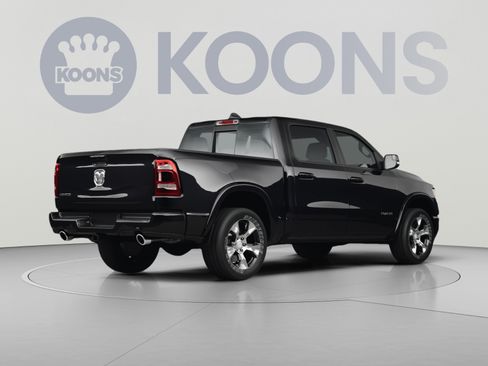 Used 2024 RAM 1500 Laramie AWD/4WD image 4