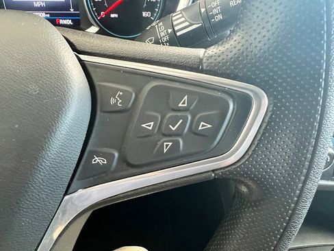 Used 2023 Chevrolet Equinox LT image 19