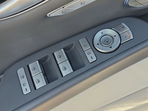 Used 2023 Genesis G80 2.5T w/ Advanced Package image 23