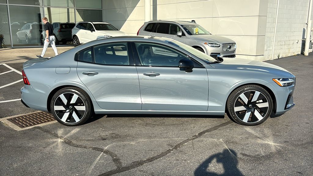 Certified 2024 Volvo S60 T8 Plus w/ Climate Package AWD/4WD image 28