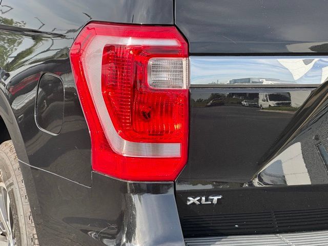 Used 2021 Ford Expedition XLT AWD/4WD image 12