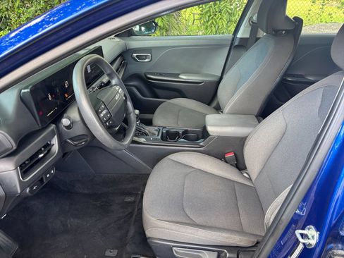 Used 2025 Kia K4 FWD image 26