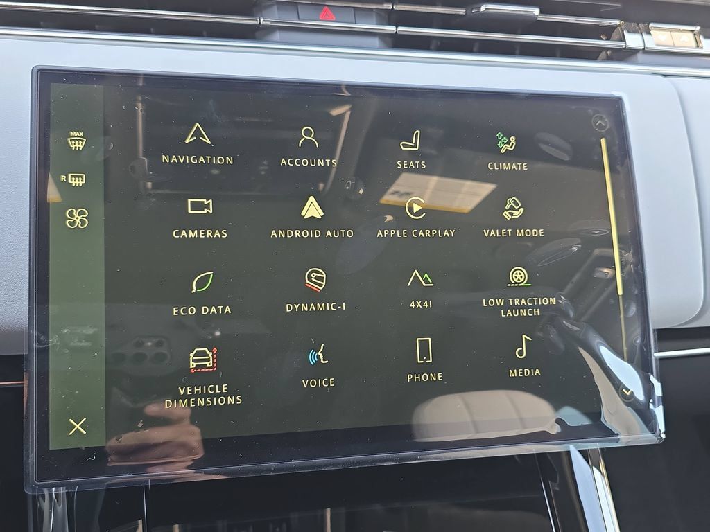 New 2025 Land Rover Range Rover Sport Dynamic SE AWD/4WD image 22