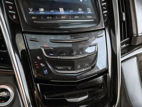Used 2019 Cadillac Escalade Platinum image 26