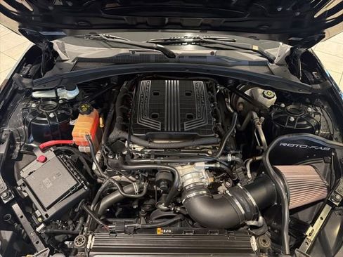 Used 2017 Chevrolet Camaro ZL1 image 22