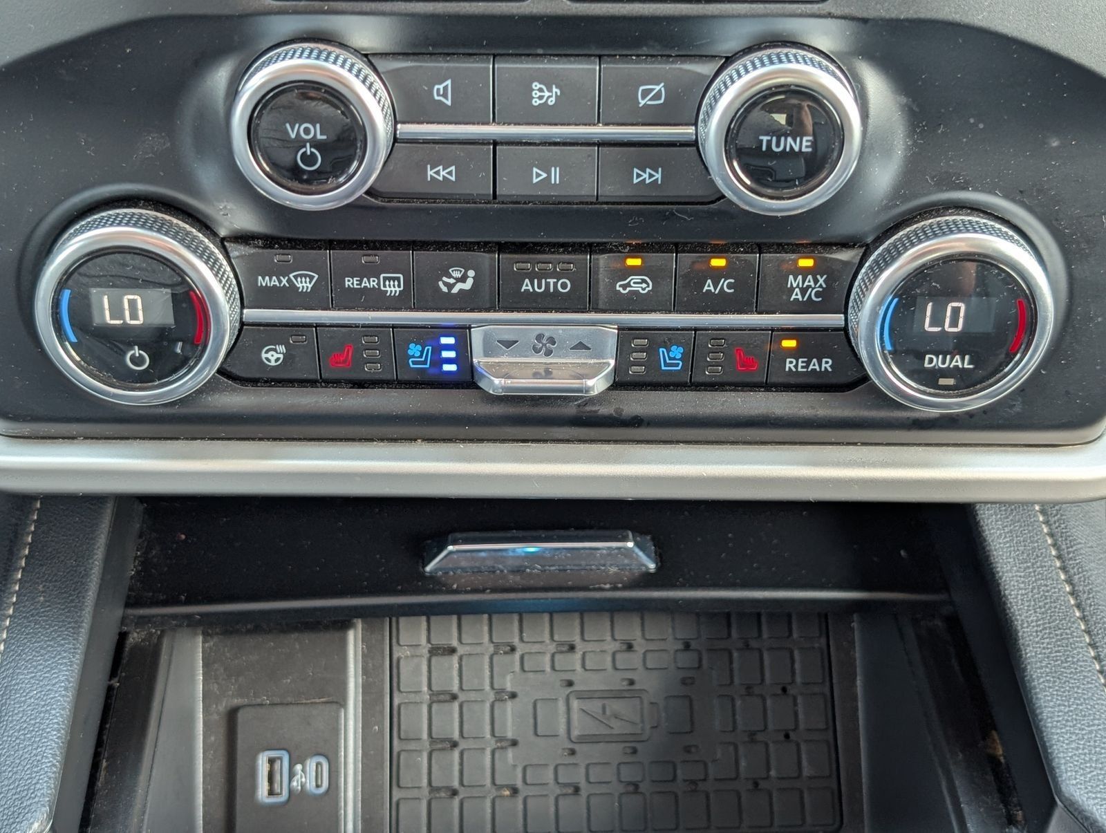 Used 2024 Ford Expedition XLT RWD image 20