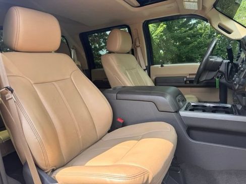 Used 2016 Ford F350 Lariat w/ Lariat Ultimate Package AWD/4WD image 28