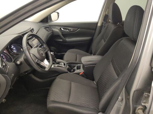 Used 2019 Nissan Rogue SV FWD image 17