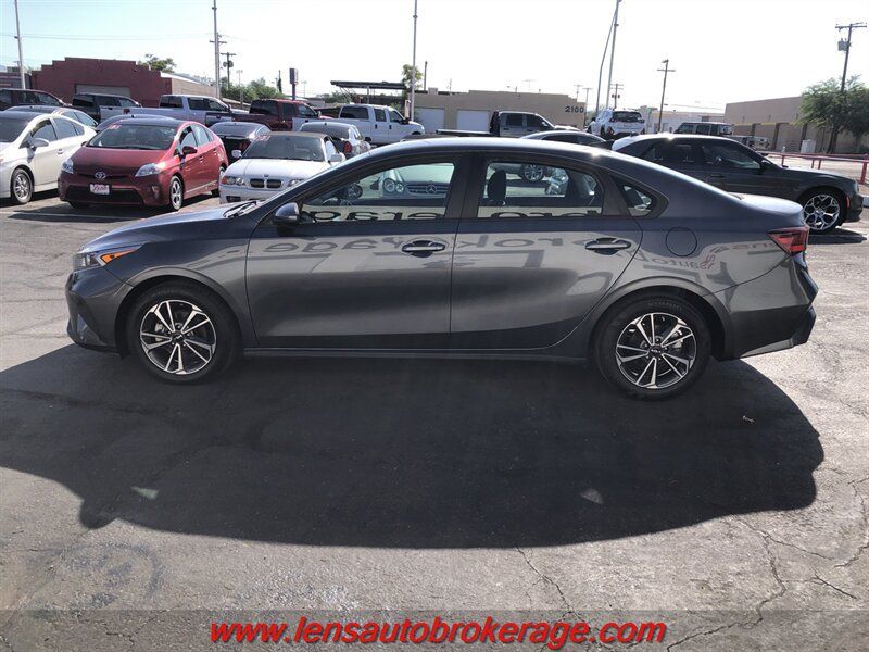Used 2024 Kia Forte LXS FWD image 5