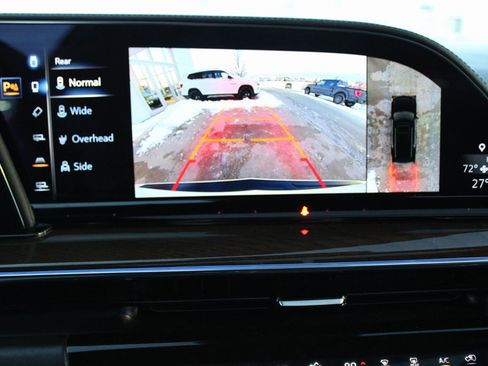 Used 2023 Cadillac Escalade Sport Platinum image 17