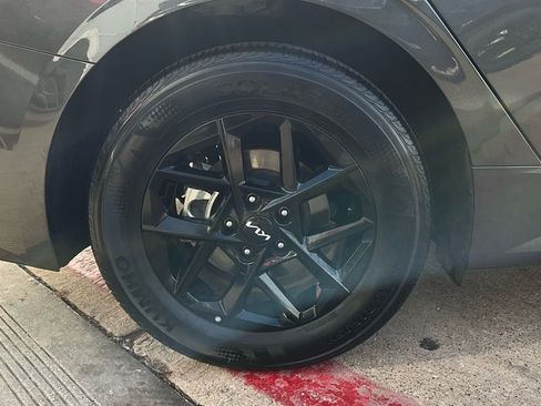 Used 2025 Kia K5 LXS image 9