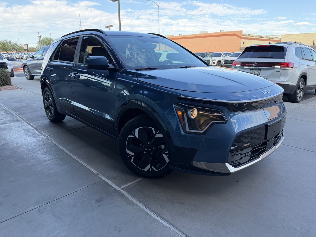 Used 2025 Kia Niro Wind FWD image 6