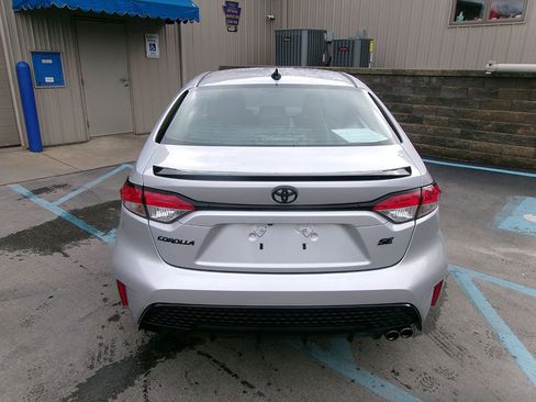 Used 2022 Toyota Corolla SE image 6