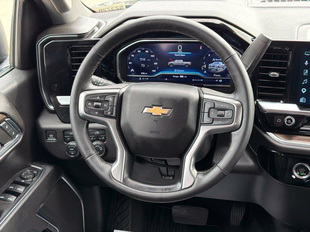 Used 2024 Chevrolet Silverado 1500 LT AWD/4WD image 34
