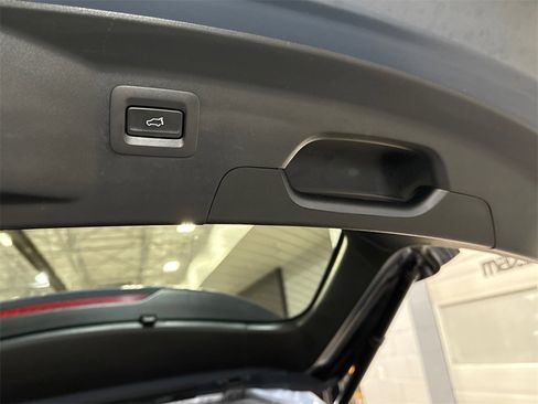 Certified 2023 MAZDA CX-9 Carbon Edition image 14