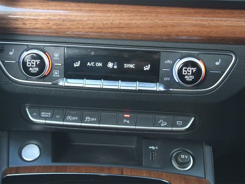 Used 2023 Audi Q5 2.0T Premium Plus image 24