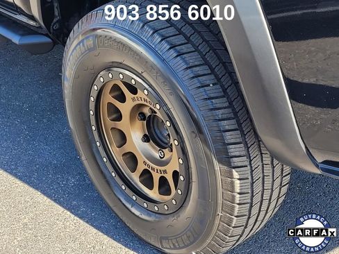 Used 2017 Toyota Tacoma SR5 image 7