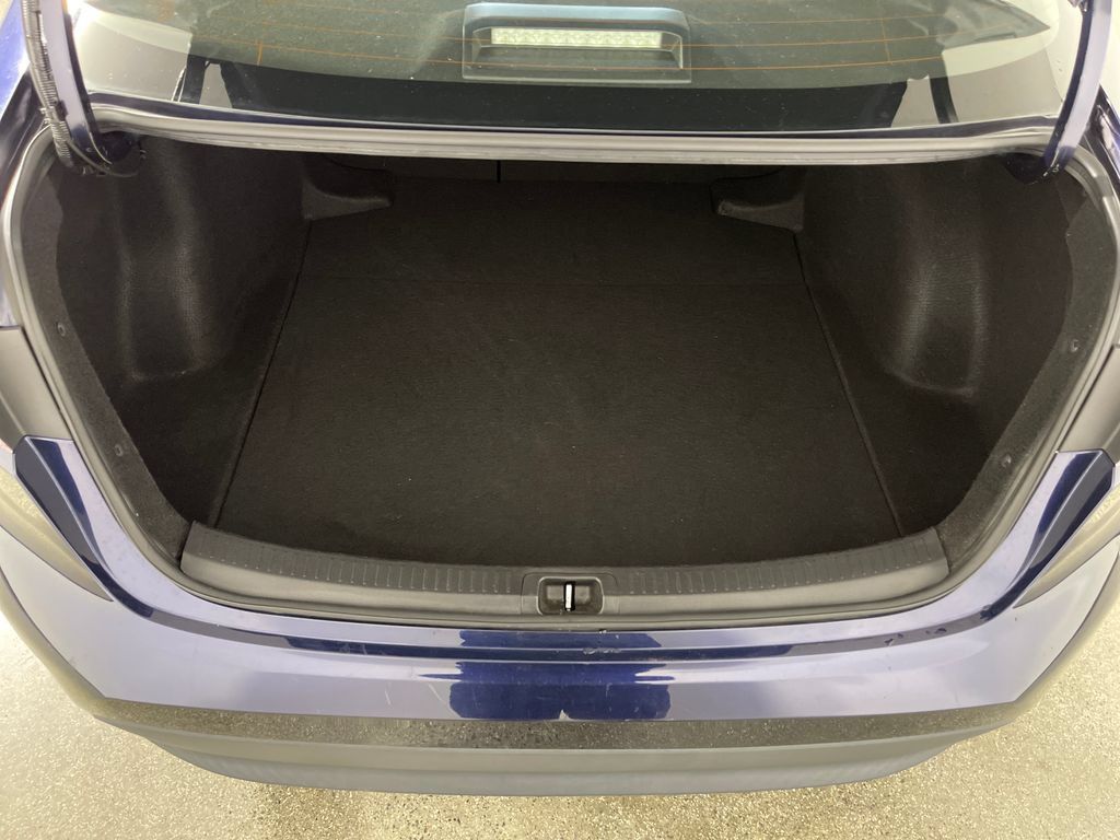Used 2024 Toyota Corolla LE FWD image 10