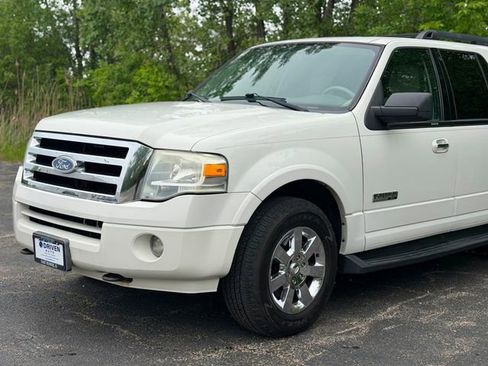 Used 2008 Ford Expedition EL XLT AWD/4WD image 3