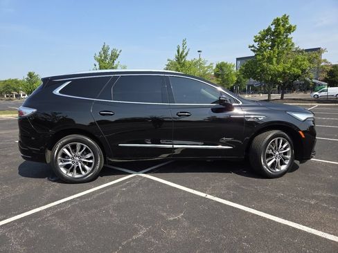 Used 2024 Buick Enclave Avenir w/ Avenir Technology Package FWD image 26