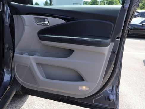 Used 2019 Honda Ridgeline RTL-E image 11