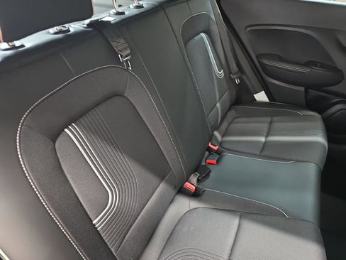 New 2026 Hyundai Venue SEL FWD image 11