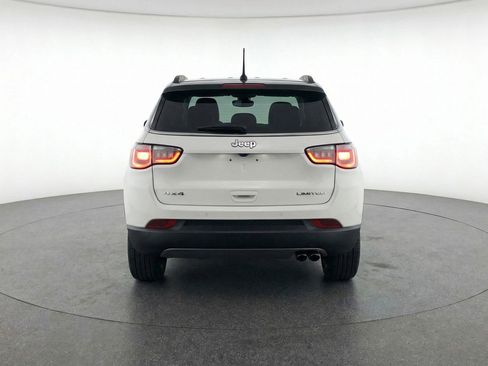 Used 2025 Jeep Compass Limited image 7