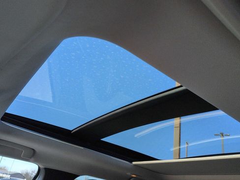 Used 2024 Mitsubishi Outlander SE image 14