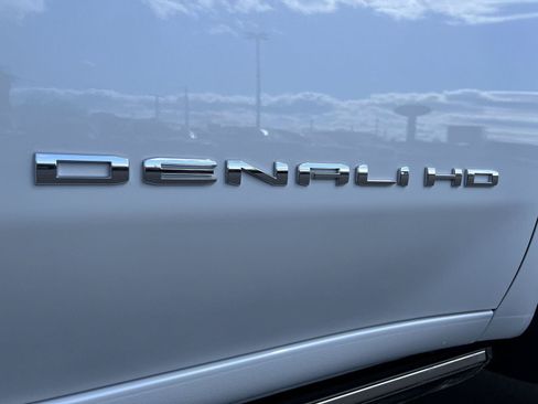 New 2026 GMC Sierra 2500 Denali Ultimate AWD/4WD image 4