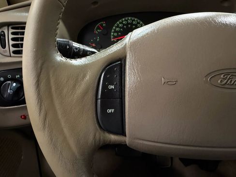 Used 2001 Ford F150 4x4 SuperCrew image 25