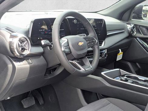 New 2026 Chevrolet Equinox LT w/ Safety and Technology Package image 3