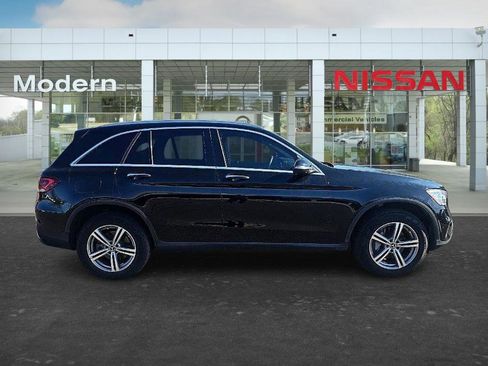 Used 2022 Mercedes-Benz GLC 300 image 3