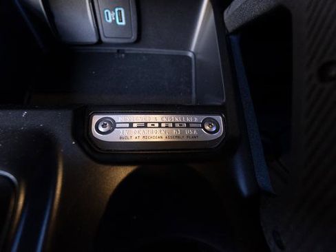 Used 2023 Ford Bronco Badlands image 25