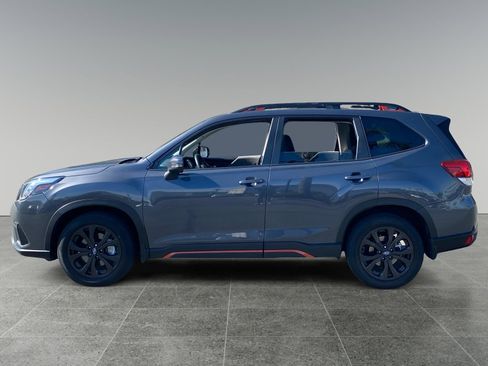 Used 2023 Subaru Forester Sport image 2