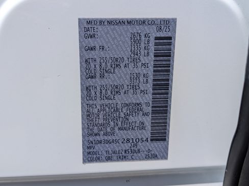 Used 2025 Nissan Pathfinder Platinum w/ Cargo Package FWD image 40